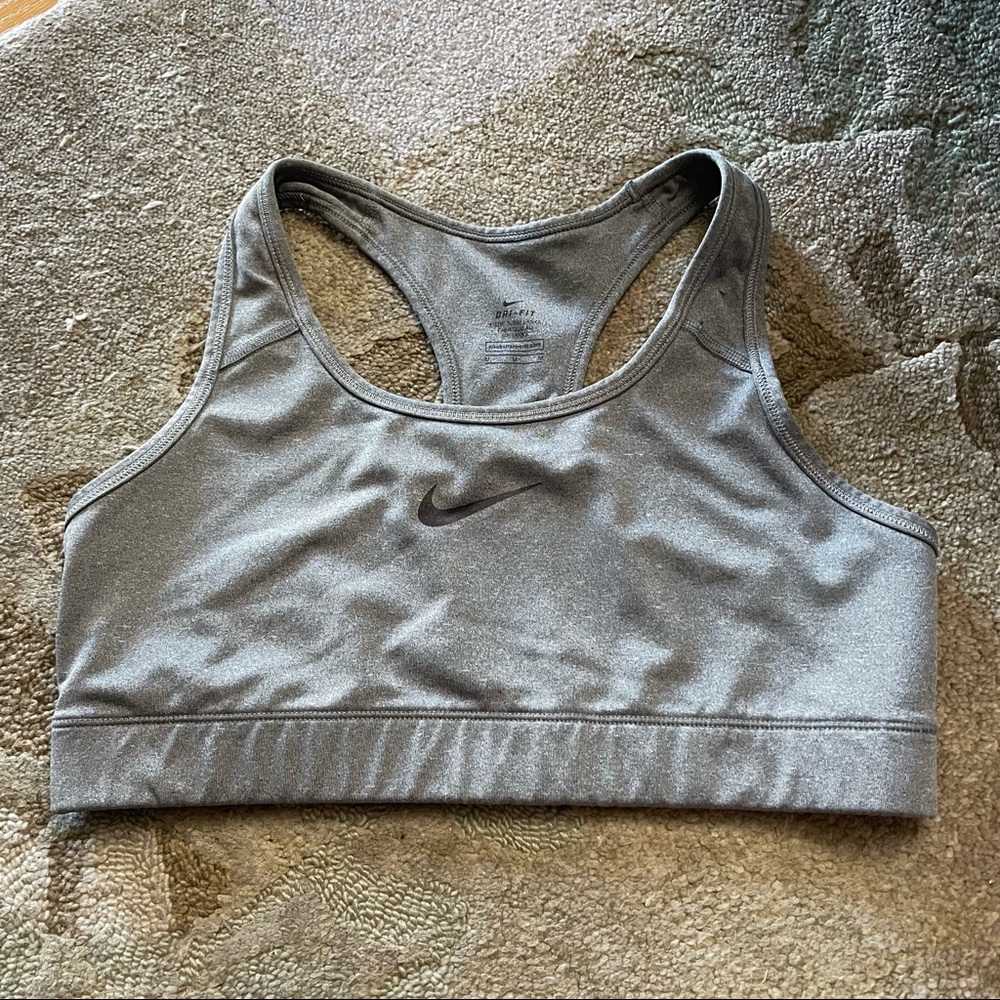 Nike Dri Fit classic racer back sports bra size M